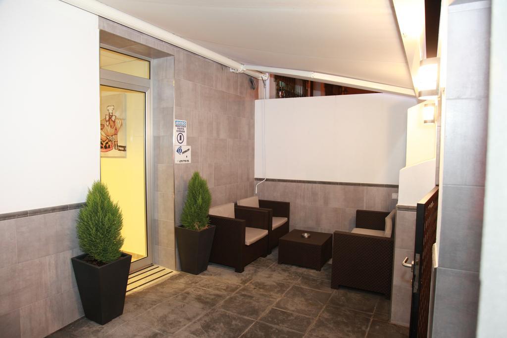 Hostal Dona Manuela Malaga Zewnętrze zdjęcie